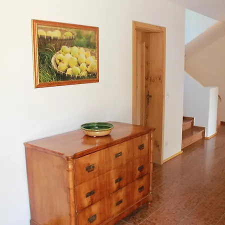 Villa Seeberg - By 