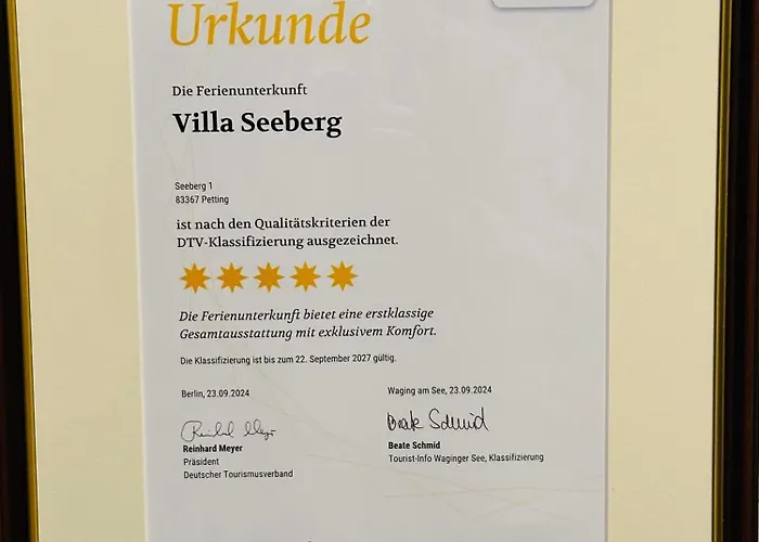 Villa Seeberg - By 